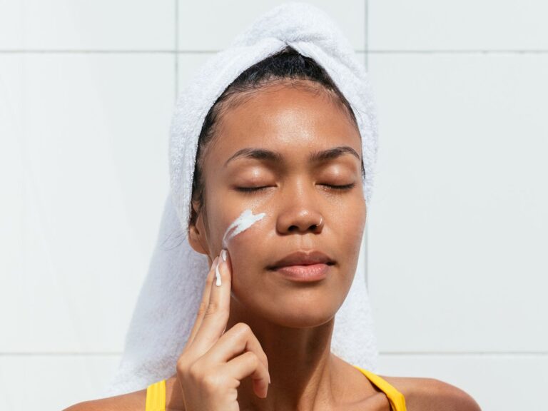 How to Build a Skincare Routine for Dry Skin