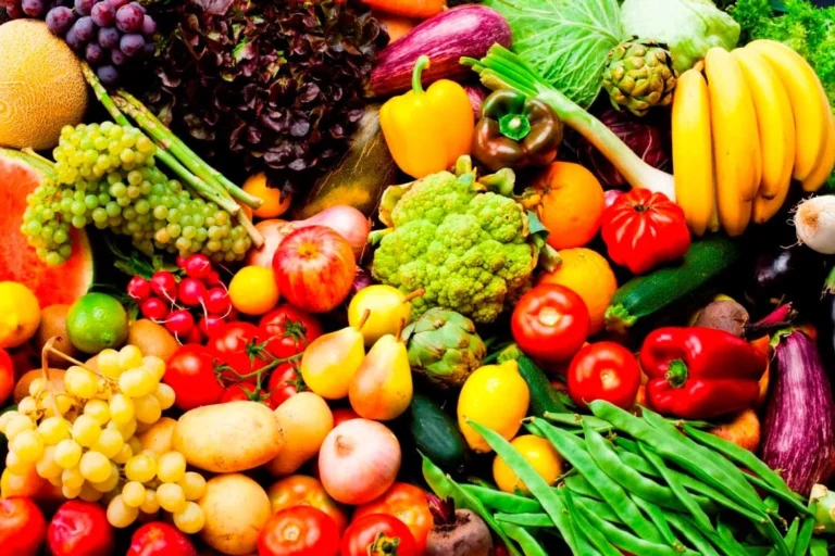 Are Balanced Diets Healthy? A Comprehensive Exploration
